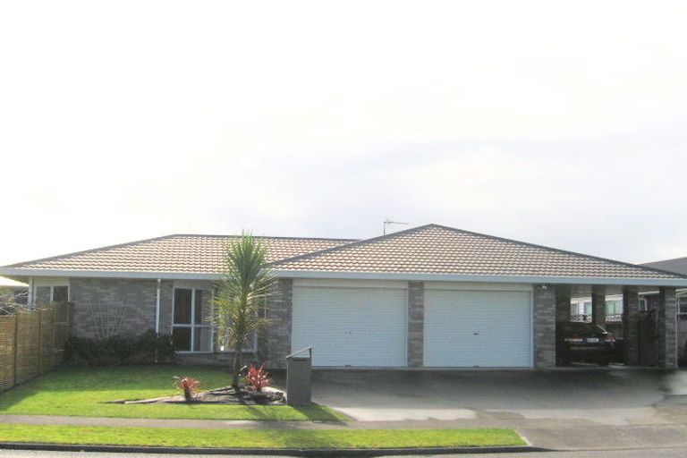 Photo of property in 33 Moreland Avenue, Pukete, Hamilton, 3200