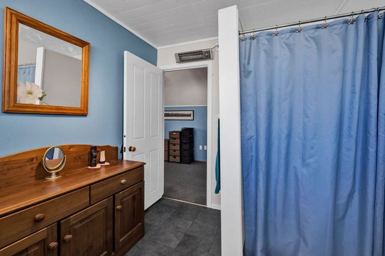 Photo of property in 70 Collins Street, Hawera, 4610