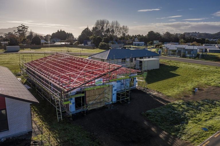 Photo of property in 6 Palm Drive, Whitianga, 3510