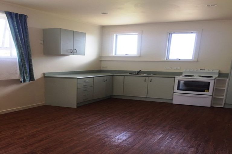 Photo of property in 228 Forrest Hill Road, Forrest Hill, Auckland, 0620