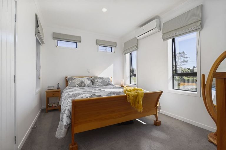 Photo of property in 1/2 Shakespeare Avenue, Enderley, Hamilton, 3214