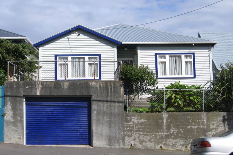 Photo of property in 70 Russell Terrace, Berhampore, Wellington, 6023