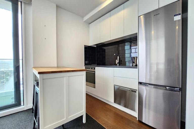 Photo of property in Alpha Apartments, 703/4 Elizabeth Street, Mount Victoria, Wellington, 6011