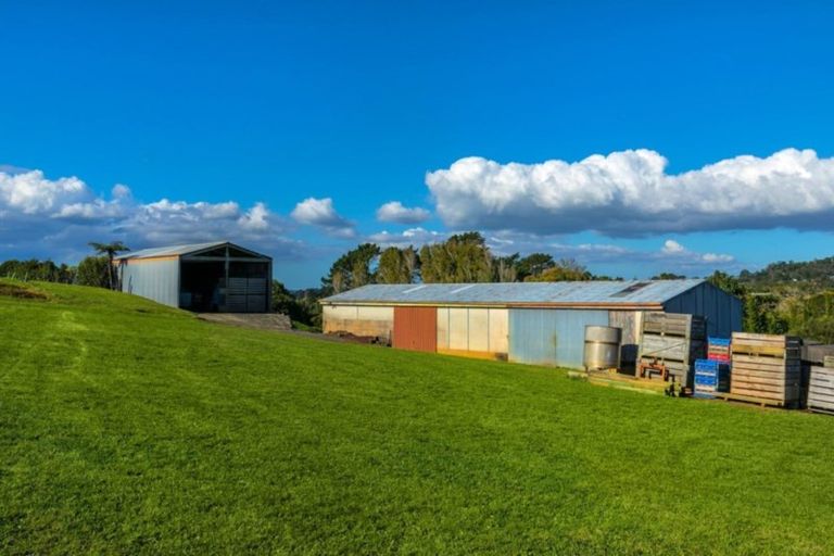 Photo of property in 117 Mahana Road, Waimauku, 0881