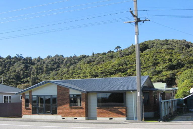 Photo of property in 189 Main South Road, Karoro, Greymouth, 7805