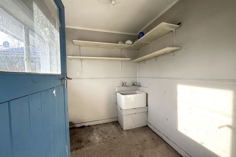 Photo of property in 71 Essex Street, Balclutha, 9230