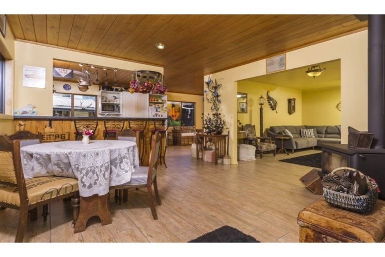 Photo of property in 12 Moreland Place, Mapua, 7005