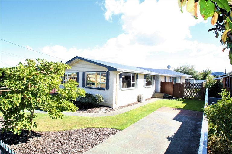 Photo of property in 72 Tyne Street, Mosgiel, 9024