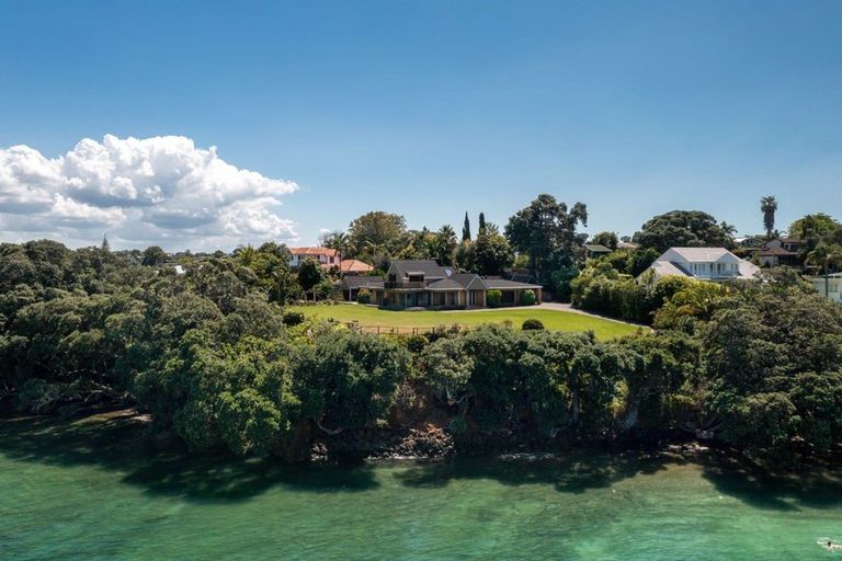 Photo of property in 59-61 Rock Isle Road, Torbay, Auckland, 0630