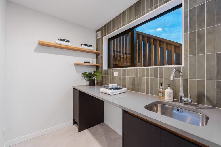 Photo of property in 187 Te Oneroa Way, Long Bay, Auckland, 0630