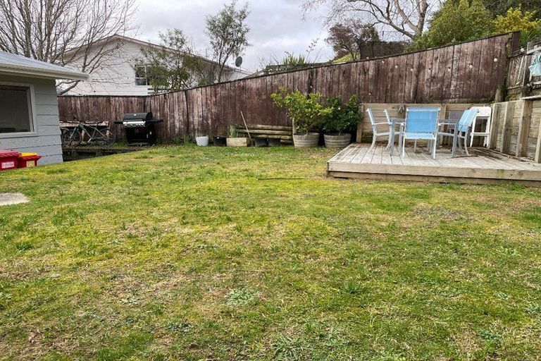 Photo of property in 13 Oaklands Grove, Clouston Park, Upper Hutt, 5018