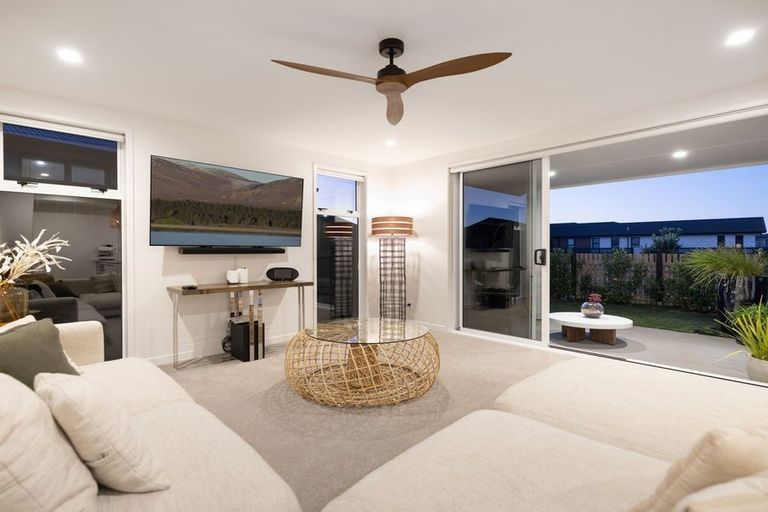 Photo of property in 164 Te Okuroa Drive, Papamoa, 3118