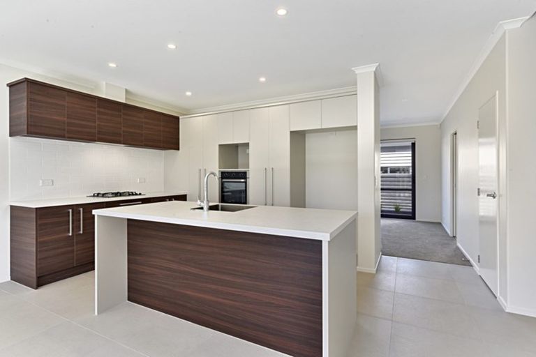 Photo of property in 47 Eugenia Rise, Totara Heights, Auckland, 2105