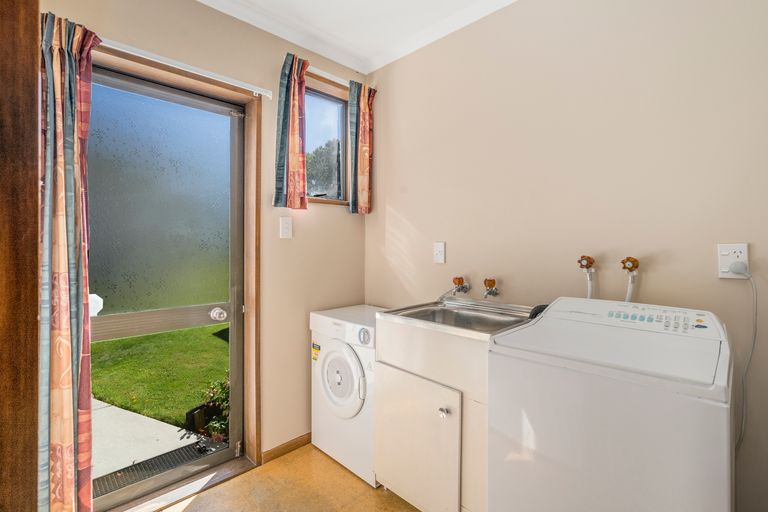 Photo of property in 20 Tyndale Place, Ilam, Christchurch, 8041