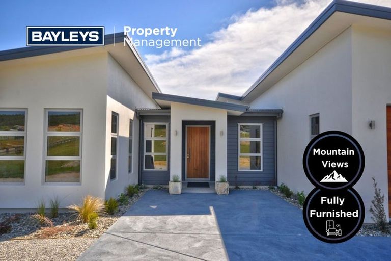 Photo of property in 7 Valley Crescent, Wanaka, 9305