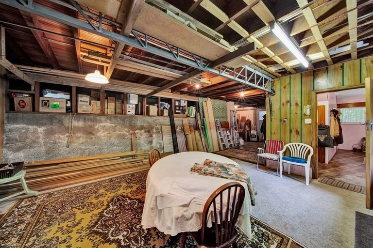 Photo of property in 1 High Road, Hawera, 4610