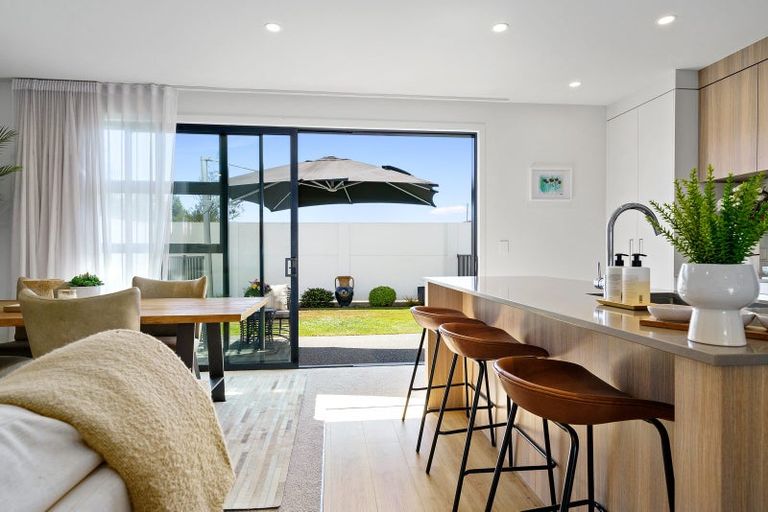 Photo of property in 2/102 Swayne Road, Cambridge, 3434