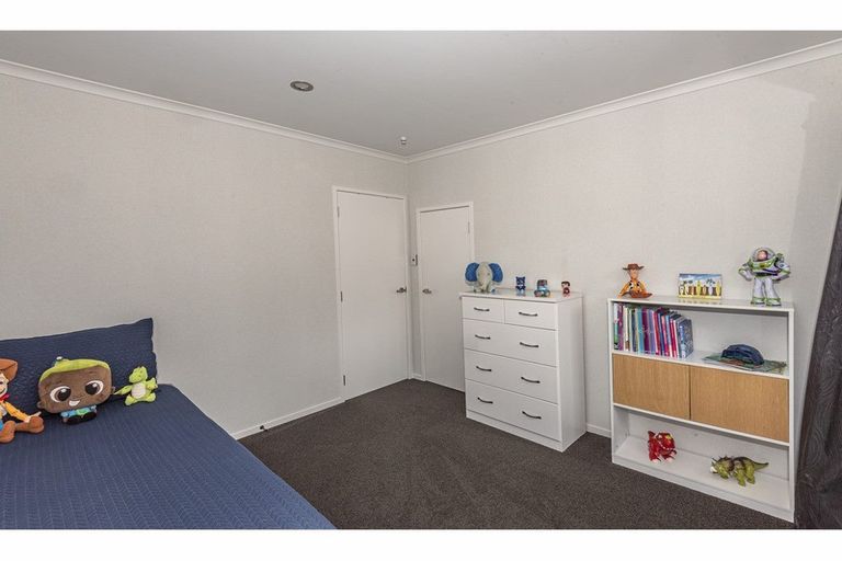 Photo of property in 17 Kotare Crescent, Maunu, Whangarei, 0110