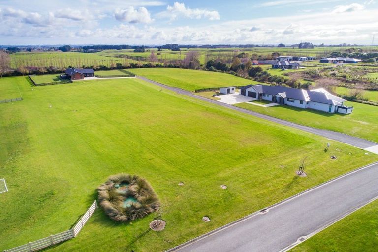 Photo of property in 75 Hartwell Drive, Kelvin Grove, Palmerston North, 4470