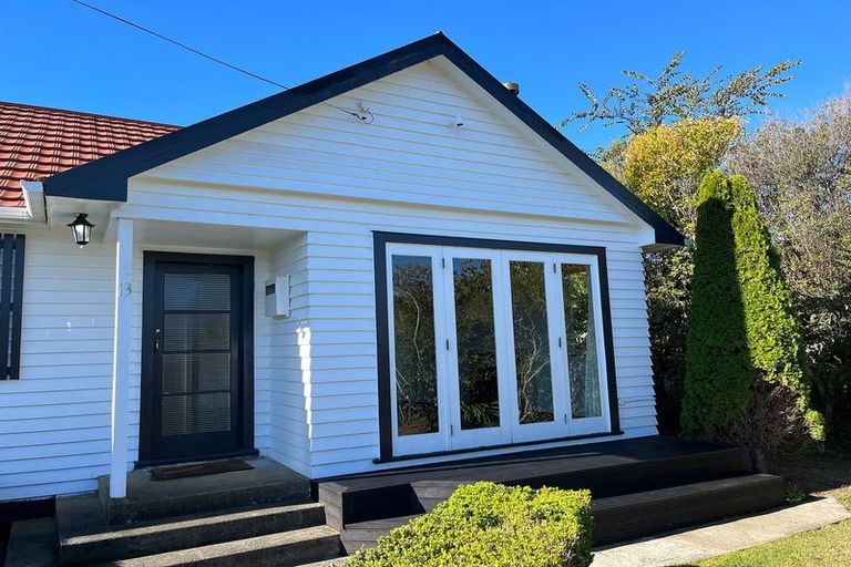 Photo of property in 13 Saint Annes Street, Levin, 5510