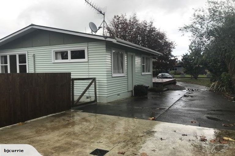 Photo of property in 7 Lifford Place, Awapuni, Palmerston North, 4412