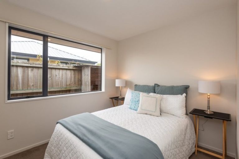 Photo of property in 7 North Parade, Richmond, Christchurch, 8013