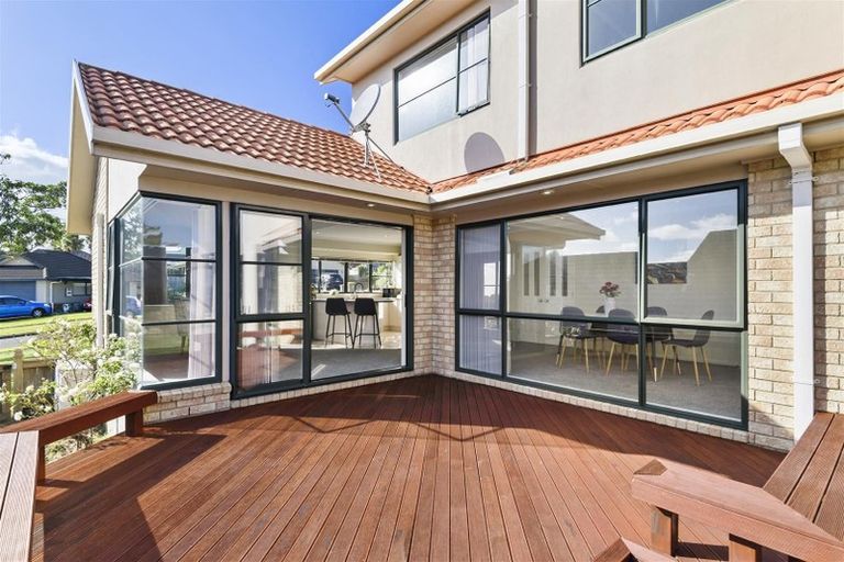 Photo of property in 19 Manara Place, The Gardens, Auckland, 2105