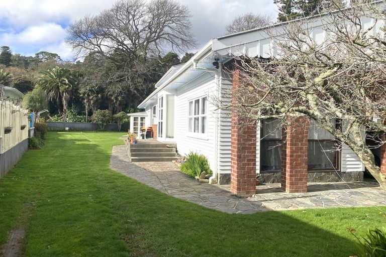 Photo of property in 208 Parawai Road, Thames, 3500