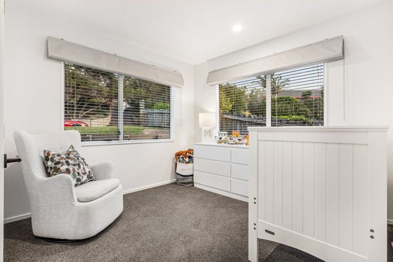 Photo of property in 4 Redfern Lane, Glenfield, Auckland, 0629
