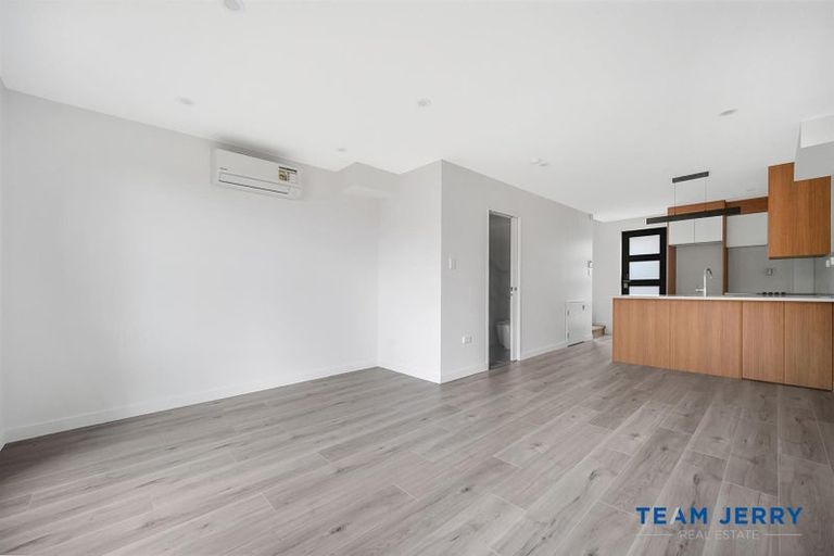 Photo of property in 7/24 Tomo Street, New Lynn, Auckland, 0600