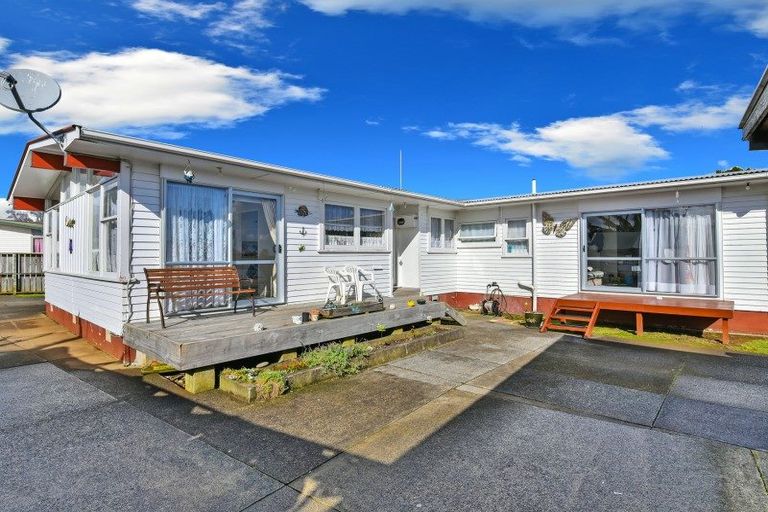 Photo of property in 62 Heybridge Street, Manurewa, Auckland, 2102
