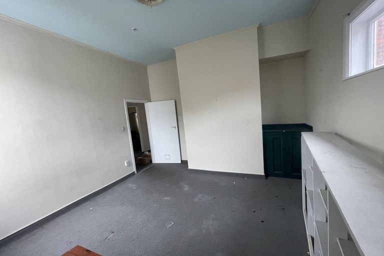 Photo of property in 28 Macdonald Crescent, Te Aro, Wellington, 6011