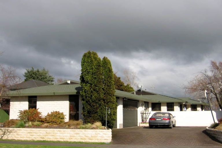 Photo of property in 27 Humphries Place, Awapuni, Palmerston North, 4412