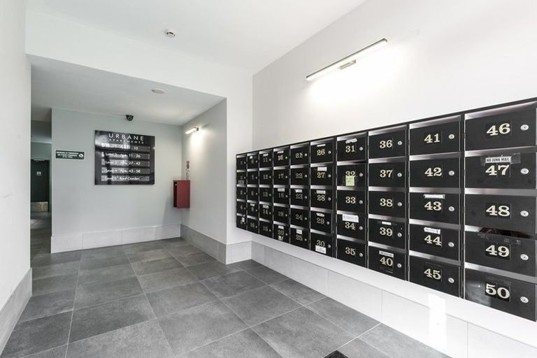 Photo of property in Urbane Apartments, 40/29 Webb Street, Mount Cook, Wellington, 6011