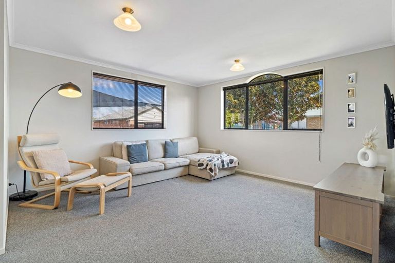 Photo of property in 38 Diomede Glade, Flagstaff, Hamilton, 3210