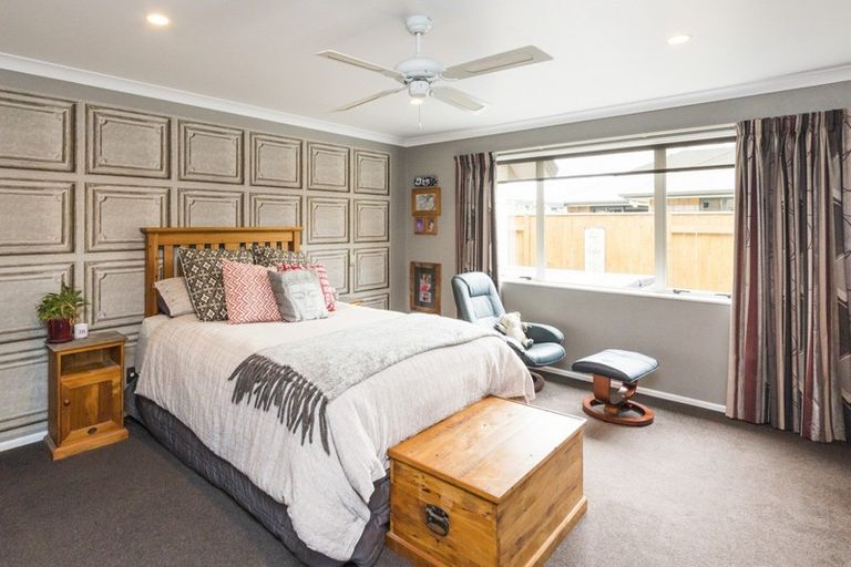 Photo of property in 3 Brooklyn Heights Drive, Kelvin Grove, Palmerston North, 4414