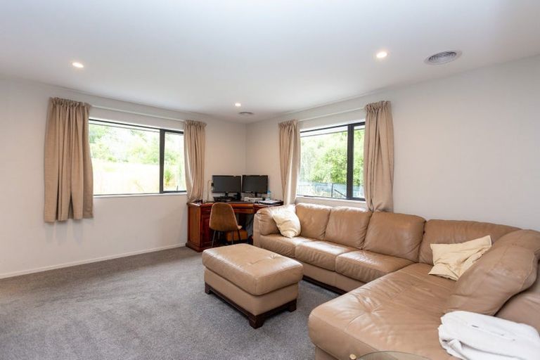 Photo of property in 17 George Oliver Place, Kainga, Christchurch, 8083