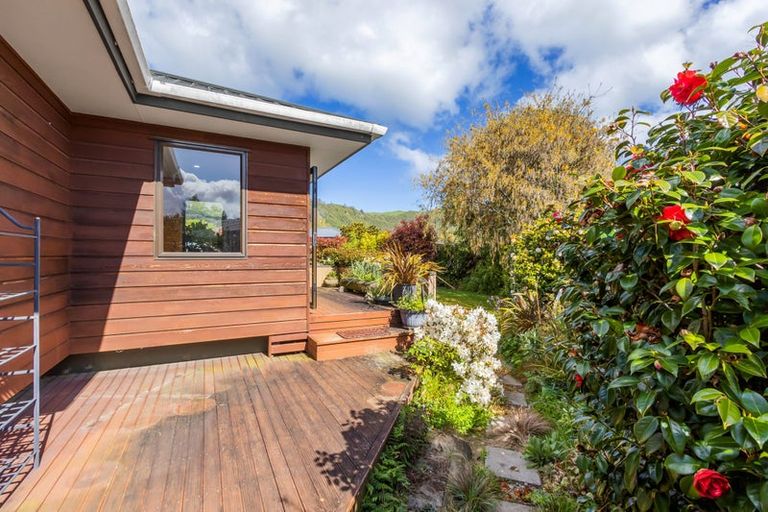Photo of property in 3 Antonia Place, Kinloch, Taupo, 3377