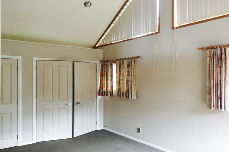 Photo of property in 1 Keppoch Court, Dannemora, Auckland, 2016