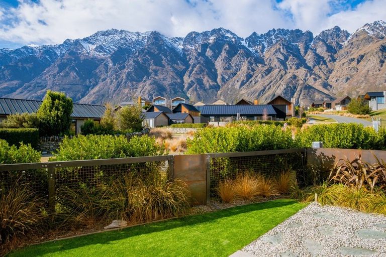 Photo of property in 4 Soudley Court, Jacks Point, Queenstown, 9371