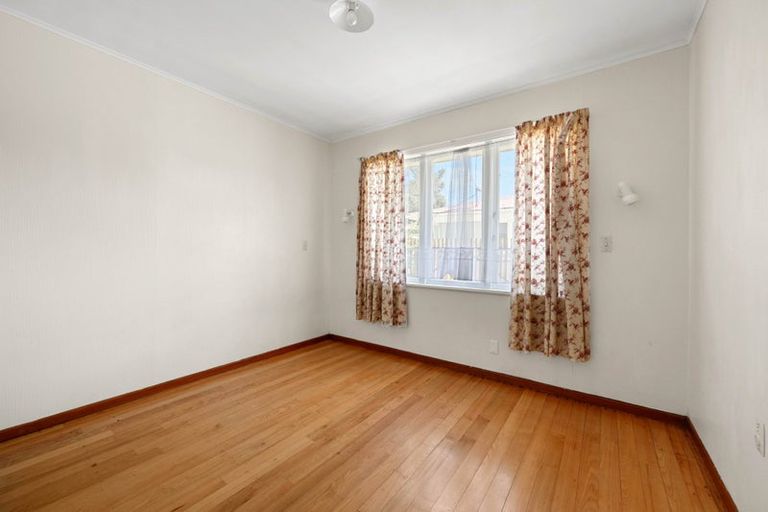 Photo of property in 15 Sheridan Street, Silverdale, Hamilton, 3216