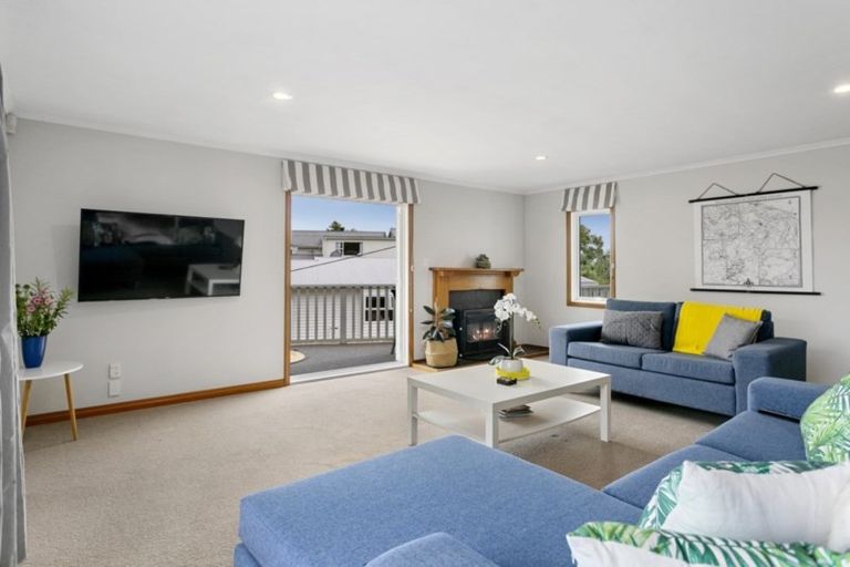 Photo of property in 24 Sunset Street, Hilltop, Taupo, 3330