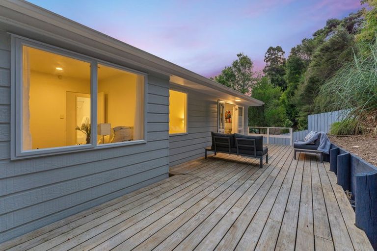 Photo of property in 22a Onepu Lane, Manly, Whangaparaoa, 0930