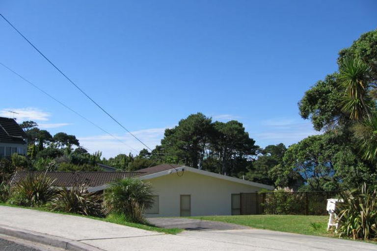 Photo of property in 24 Tui Street, Torbay, Auckland, 0630