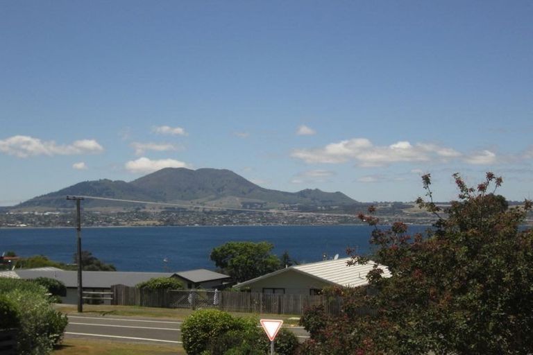 Photo of property in 5 Brunette Drive, Acacia Bay, Taupo, 3330