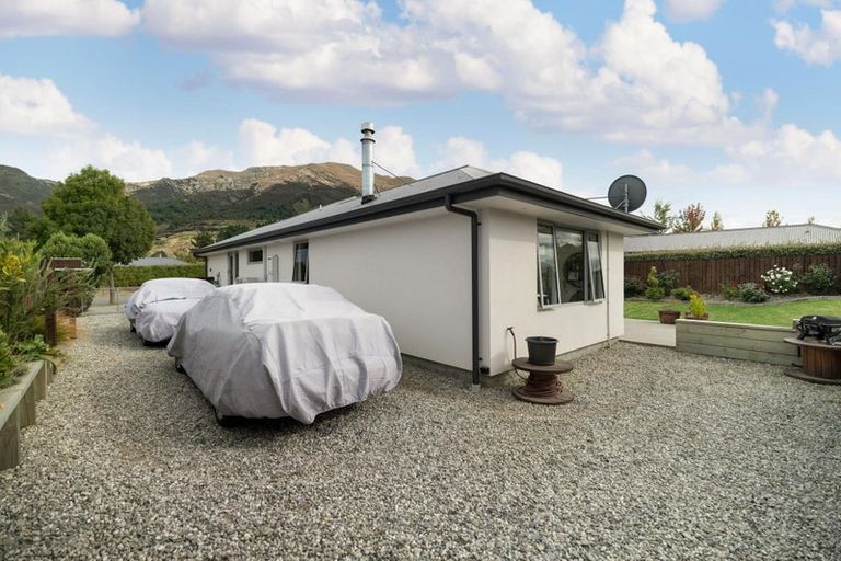 Photo of property in 3 Little Maude Drive, Lake Hawea, Wanaka, 9382