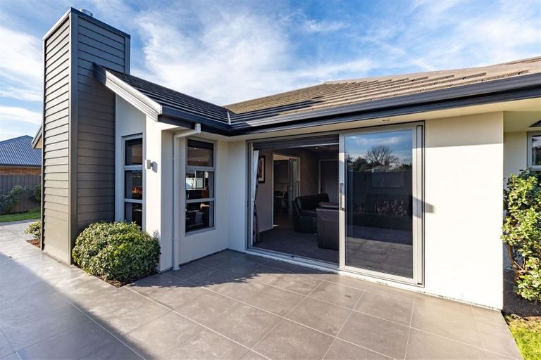 Photo of property in 11 Catkins Lane, Mairehau, Christchurch, 8052