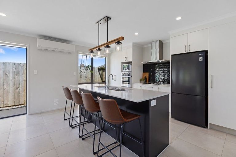 Photo of property in 15 Clover Lane, Pyes Pa, Tauranga, 3112