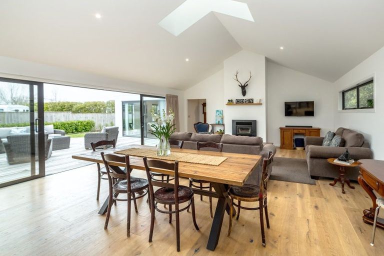 Photo of property in 85 Reading Street, Greytown, 5712