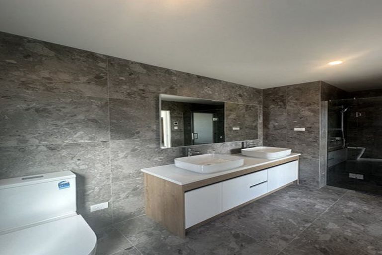 Photo of property in 13 Ridgehill Rise, Flat Bush, Auckland, 2019